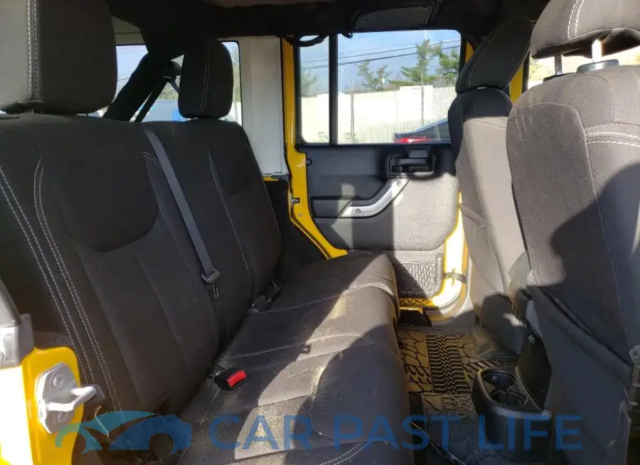 1C4BJWFG2FL613158# 10