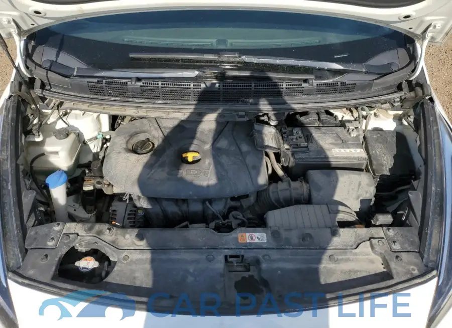 KNAHT8A3XG7163562# 12