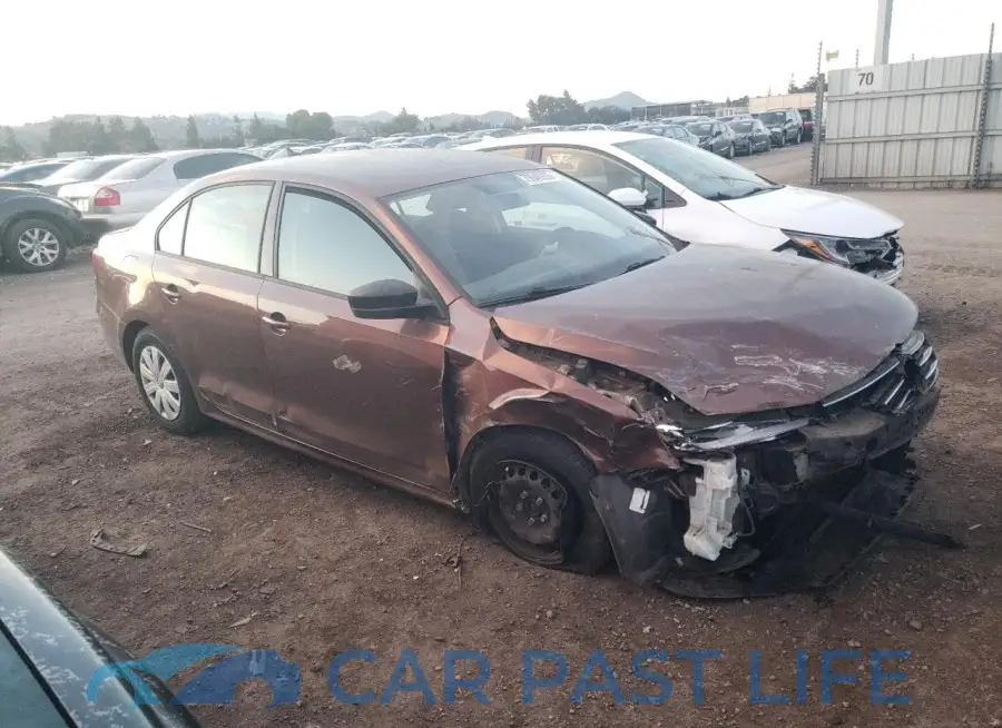 3VW167AJ2GM325711# 4