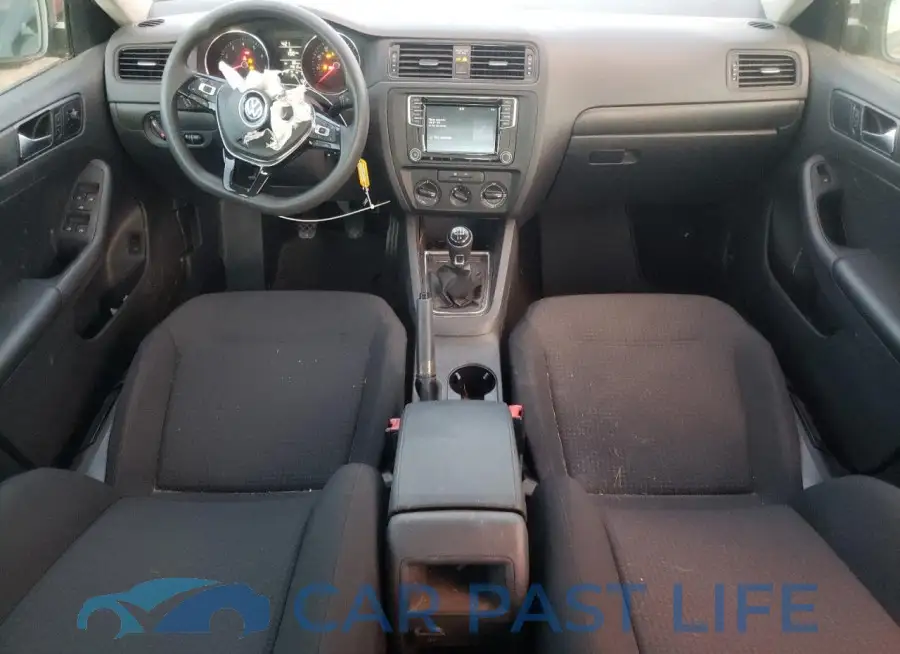 3VW167AJ2GM325711# 8