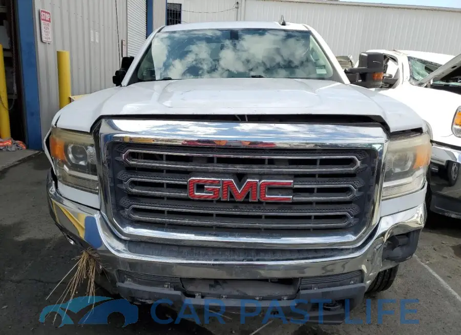 1GT11YEG3FF557626# 5