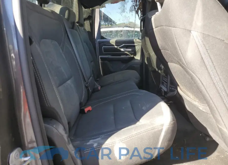 1C6SRFBT0MN825528# 10