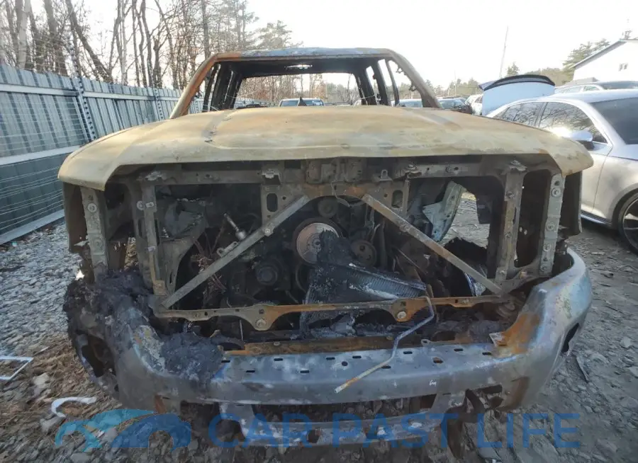 1GT22YEG4FZ557585# 5