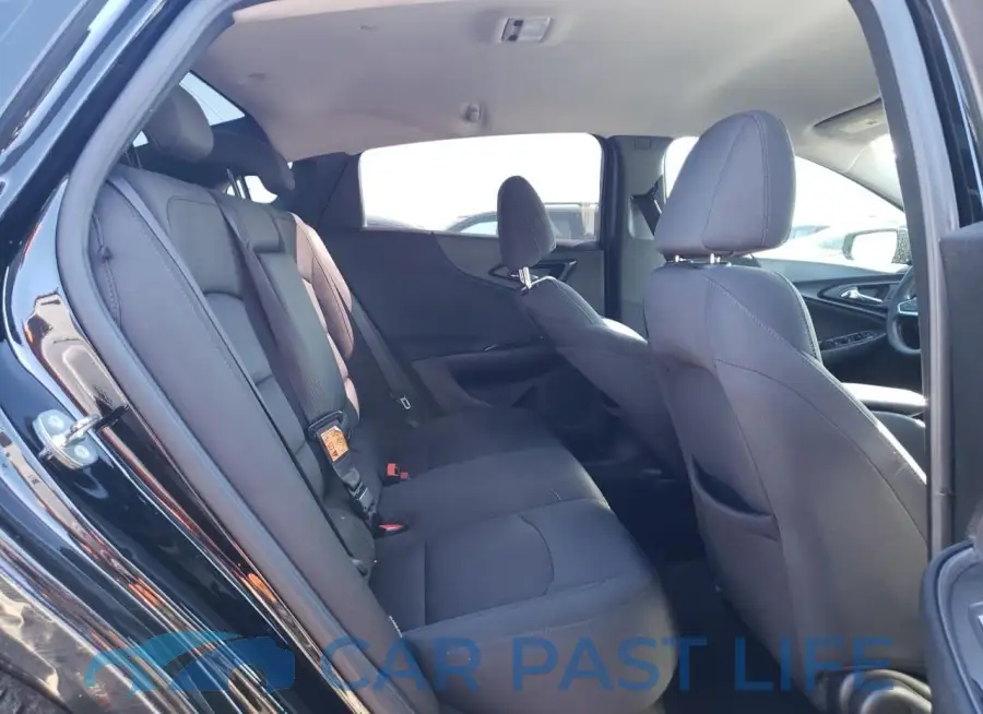 1G1ZD5ST9JF140099# 10