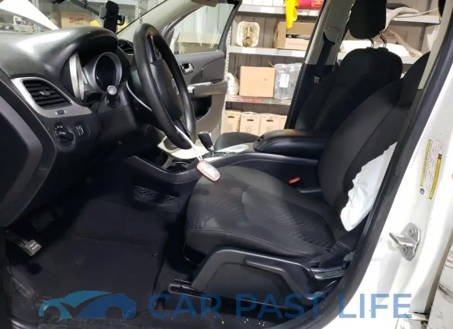 3C4PDCAB7HT587672# 7