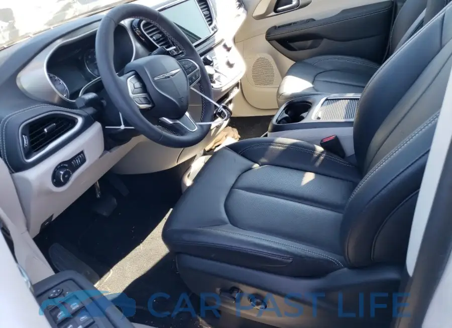 2C4RC1BG5NR219984# 7