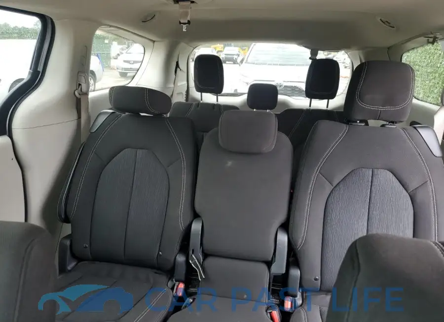 2C4RC1CG4MR557132# 10