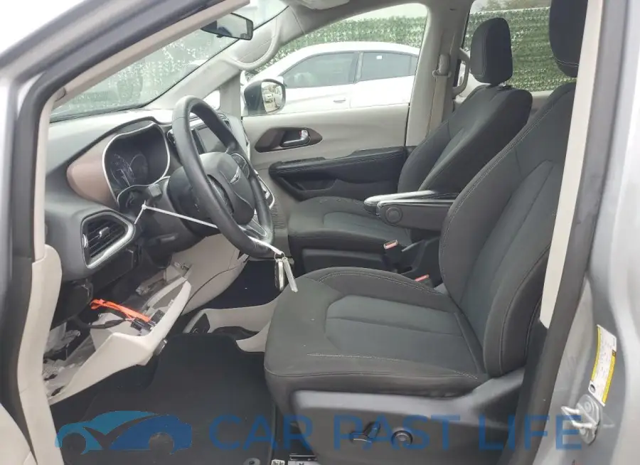 2C4RC1CG4MR557132# 7