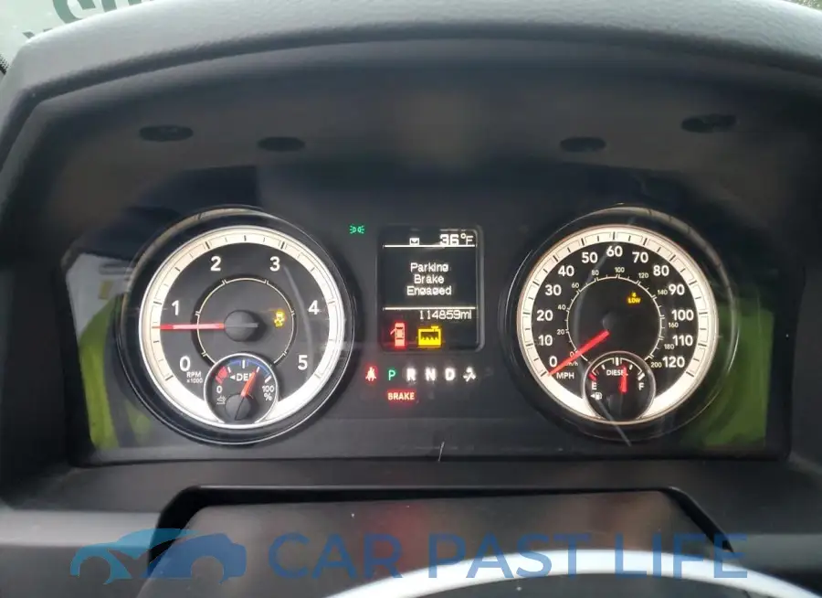 3C7WRNDL3JG225045# 9