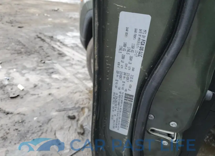3C4NJDDB5JT249176# 12