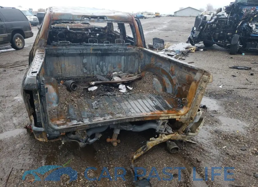 1C6SRFLT5LN256026# 6