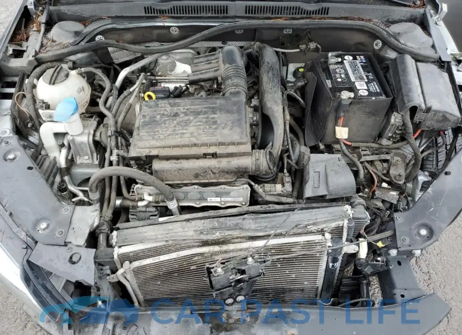 3VW167AJ1HM325958# 11
