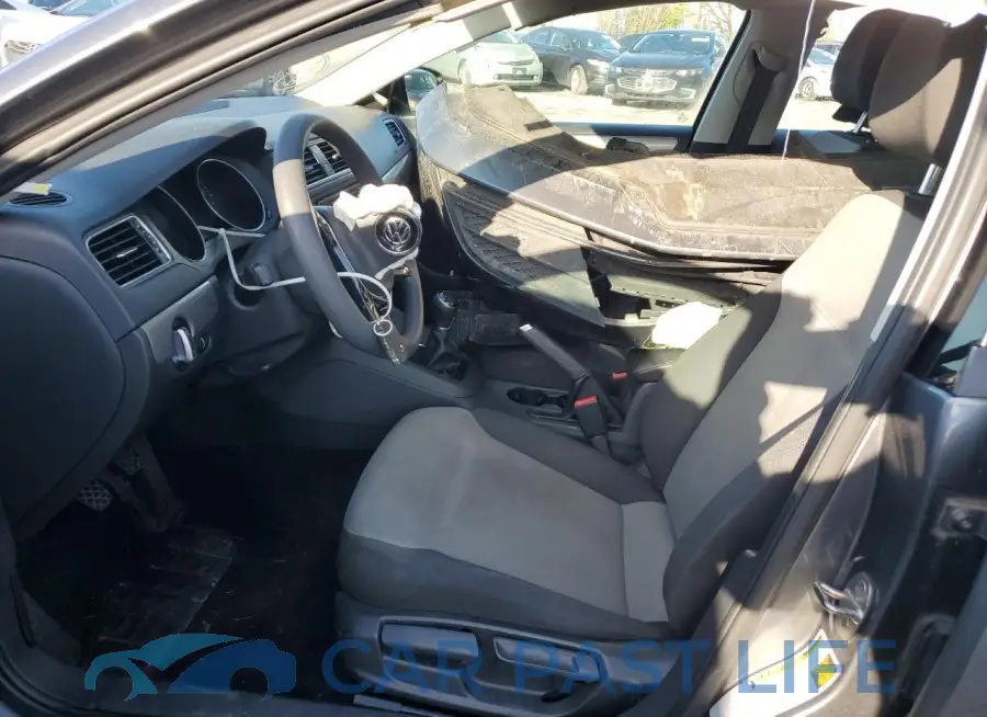 3VW167AJ1HM325958# 7