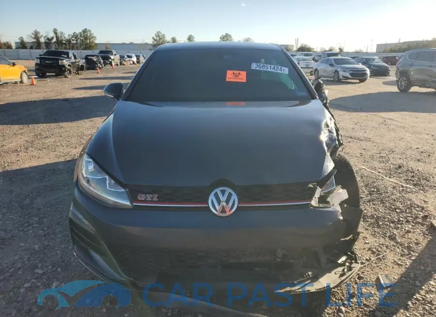 3VW5T7AU4LM003909# 5