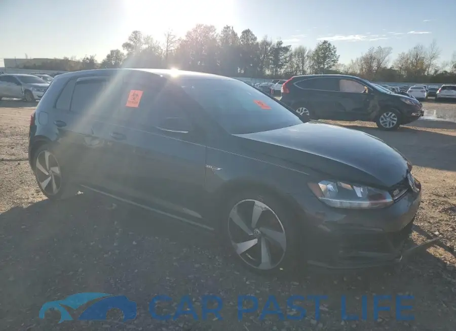 3VW5T7AU4LM003909# 4