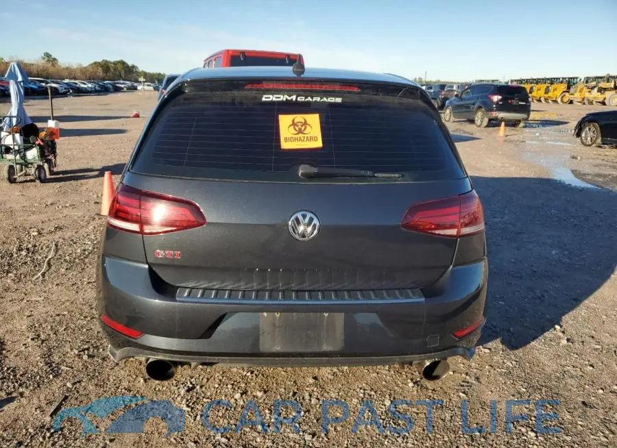 3VW5T7AU4LM003909# 6