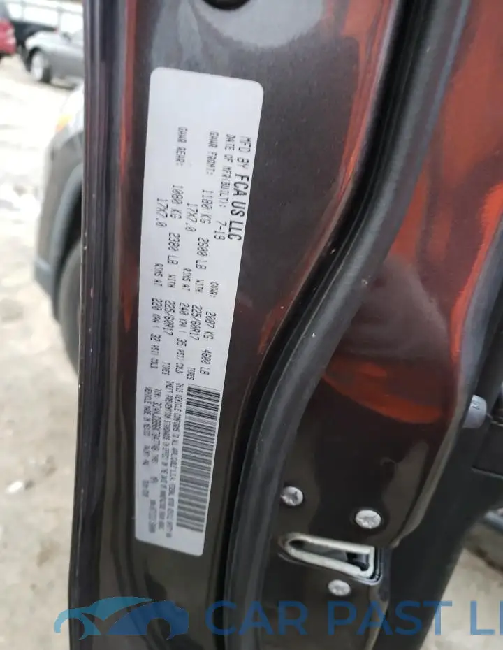 3C4NJDBB6KT847748# 13