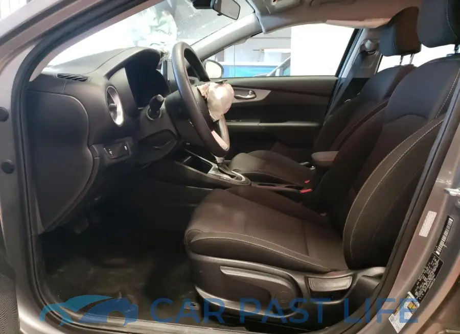 3KPF24AD4PE583462# 7
