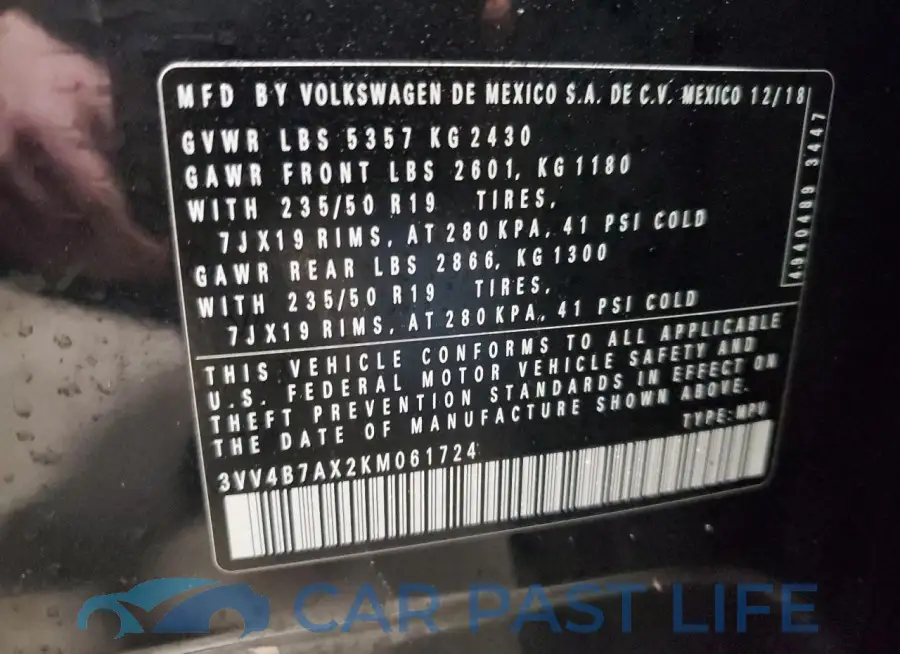 3VV4B7AX2KM061724# 13