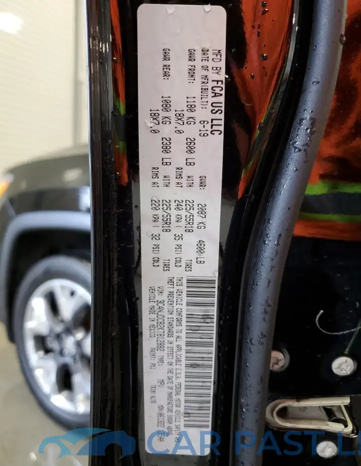 3C4NJDCB2KT812882# 14
