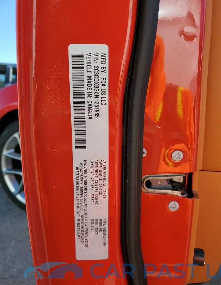 2C3CDXBG8NH261985# 12