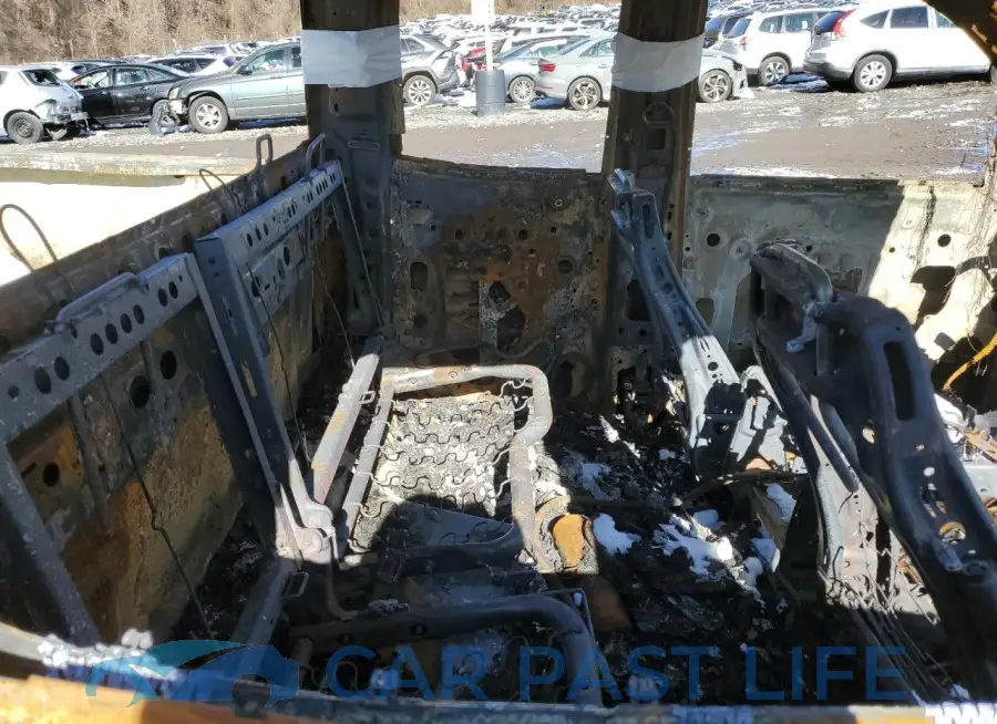 1GT22SEG3HZ227176# 10