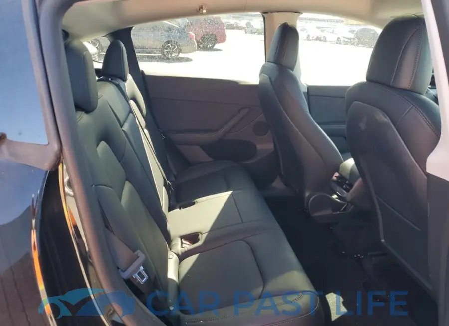 7SAYGDEE2NF541072# 10