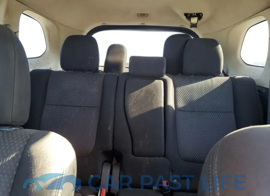 JA4AD3A38GZ009046# 10