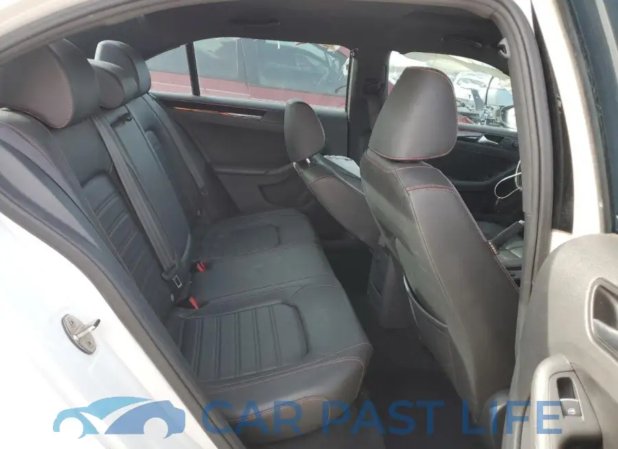 3VW5T7AJ7HM323979# 10