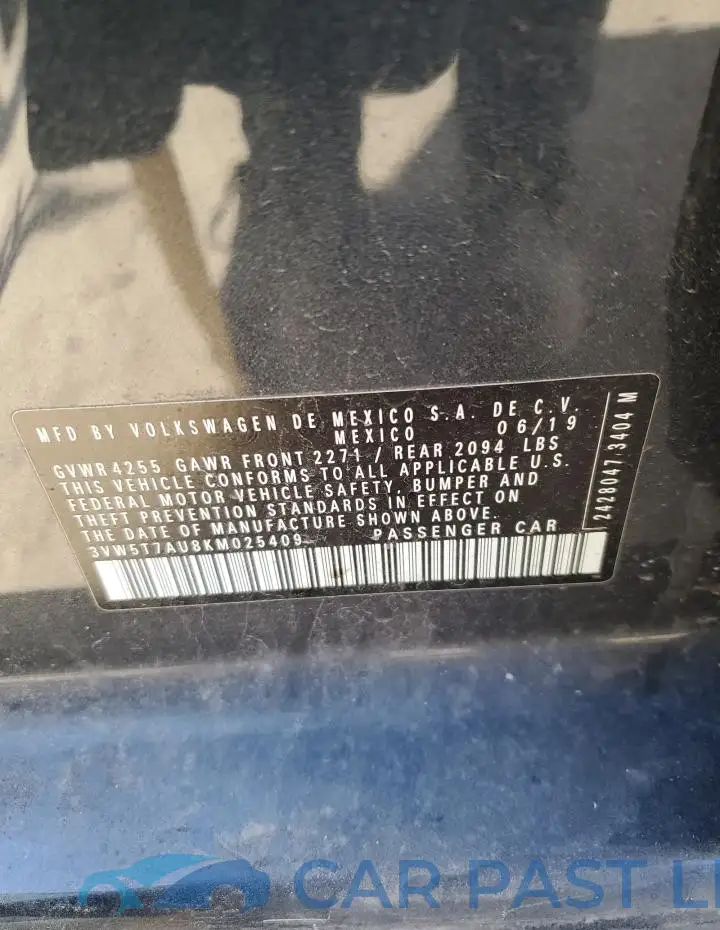 3VW5T7AU8KM025409# 12