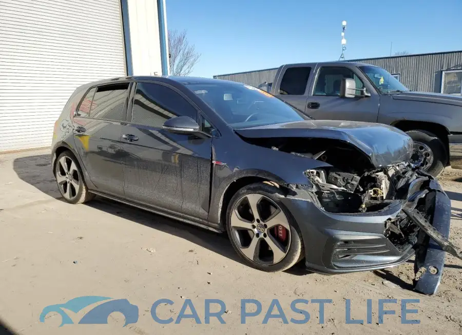 3VW5T7AU8KM025409# 4