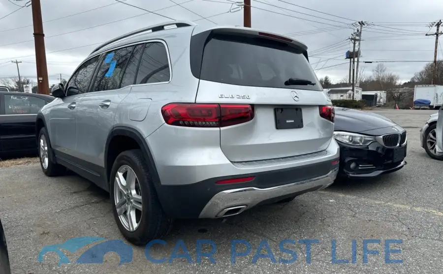 W1N4M4HB8LW049749# 3