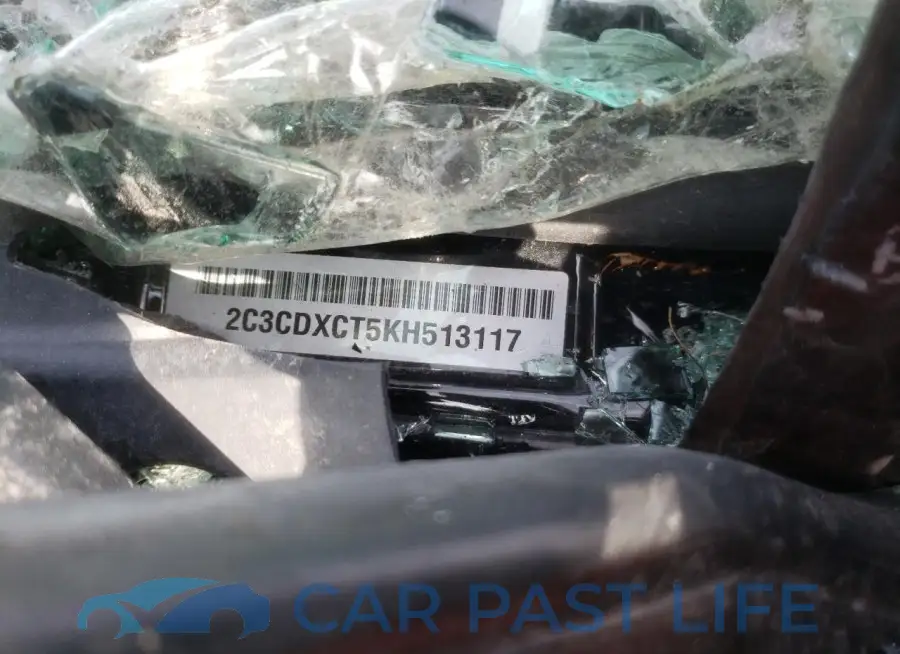 2C3CDXCT5KH513117# 13
