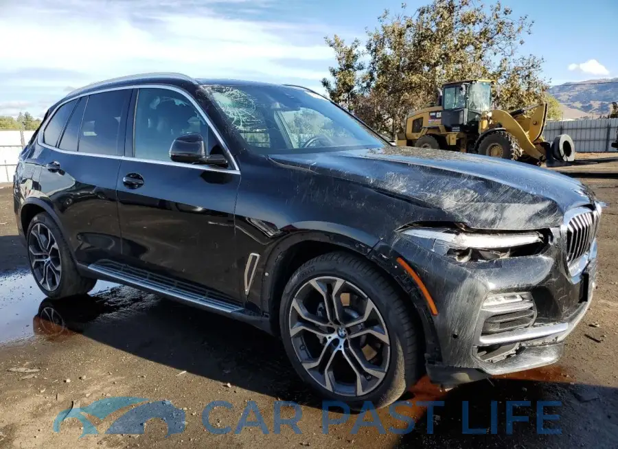 5UXCR4C06LLW64570# 4