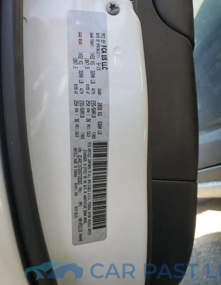2C4RC1N72KR722265# 13