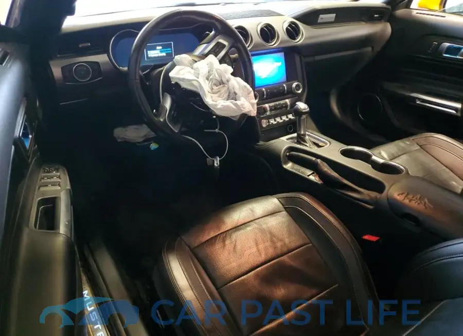 1FATP8UH4J5157032# 8