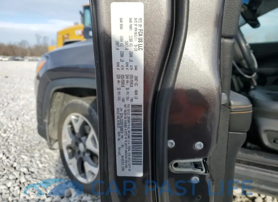 3C4NJDCB3KT620810# 13