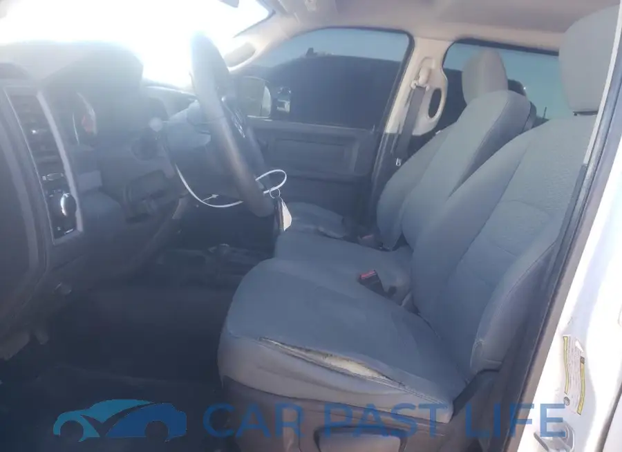 3C63RRGL9JG200046# 7