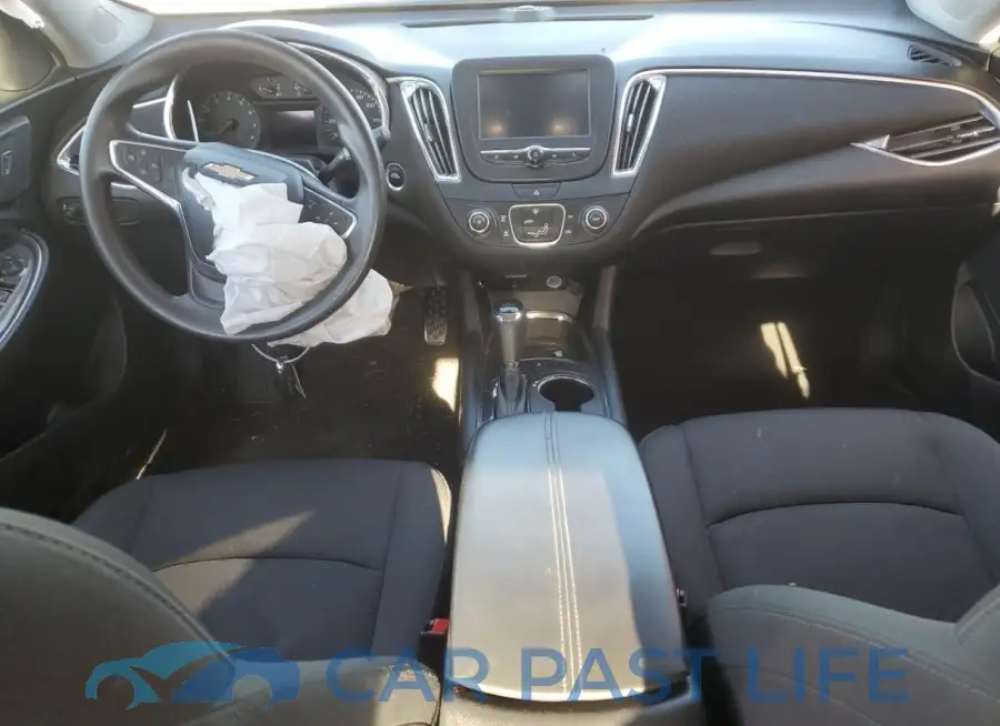 1G1ZD5ST8JF148288# 8