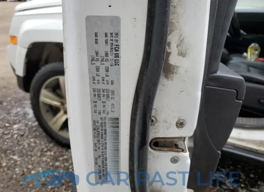 1C4NJRFB0HD178477# 13