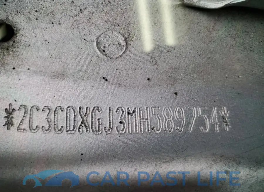 2C3CDXGJ3MH589754# 12