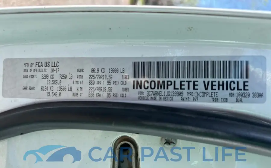 3C7WRNEL1JG139909# 10