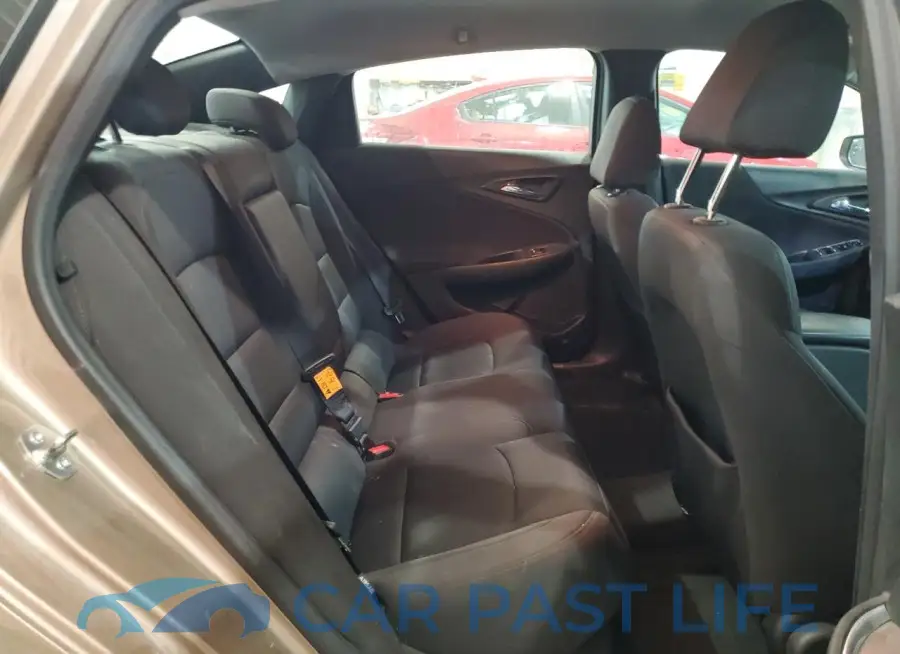 1G1ZD5ST2KF147820# 10