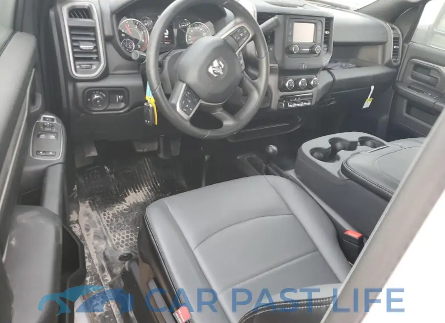 3C7WRNBL4PG570676# 8