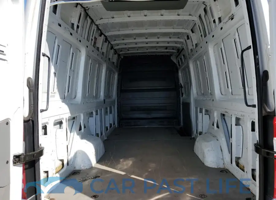 WD3PE8DC3FP147328# 10