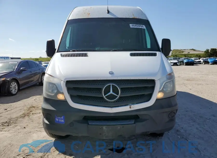 WD3PE8DC3FP147328# 5