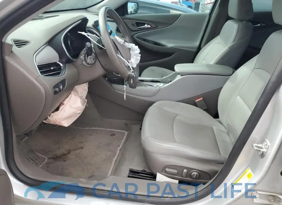 1G1ZD5ST6JF275508# 7