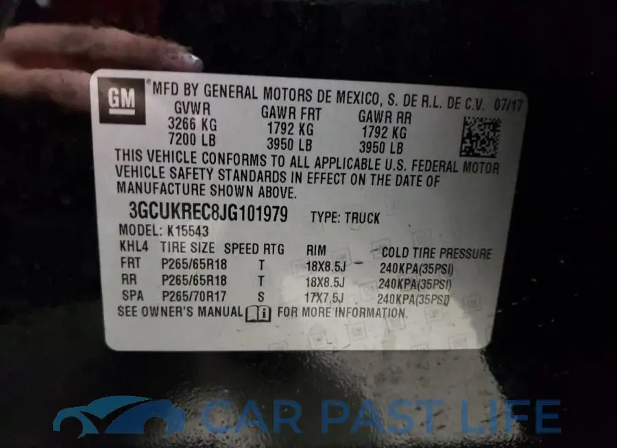 3GCUKREC8JG101979# 12