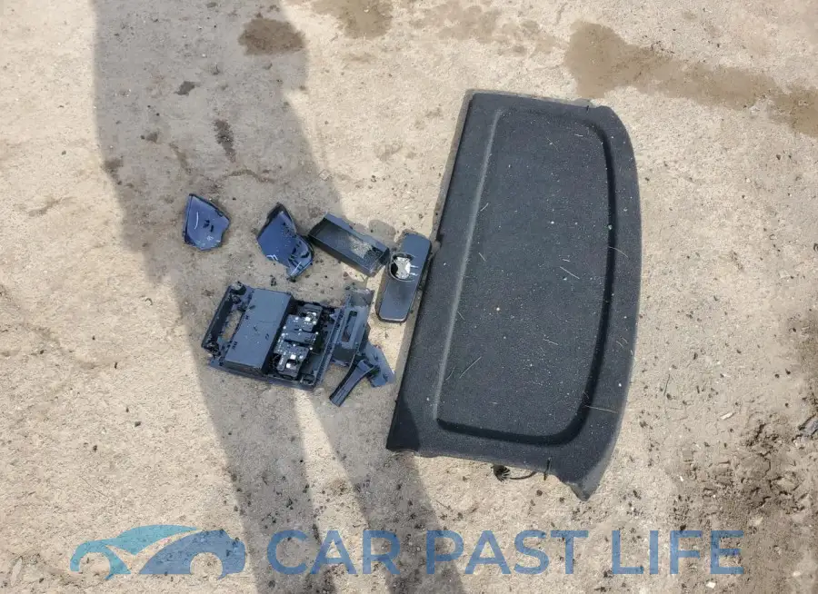 3VW4T7AUXGM005763# 12