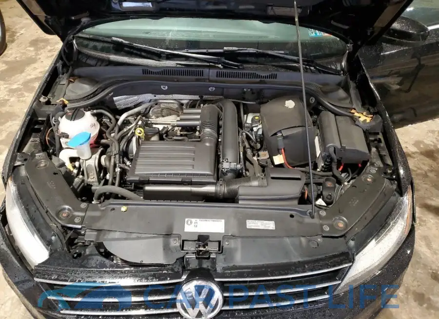 3VW2B7AJ0HM285579# 11